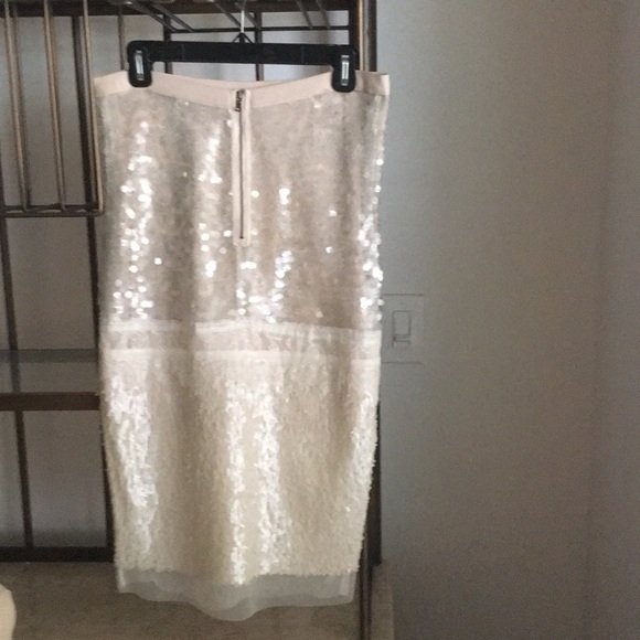 White and cream sequin skirt - Picture 2 of 2